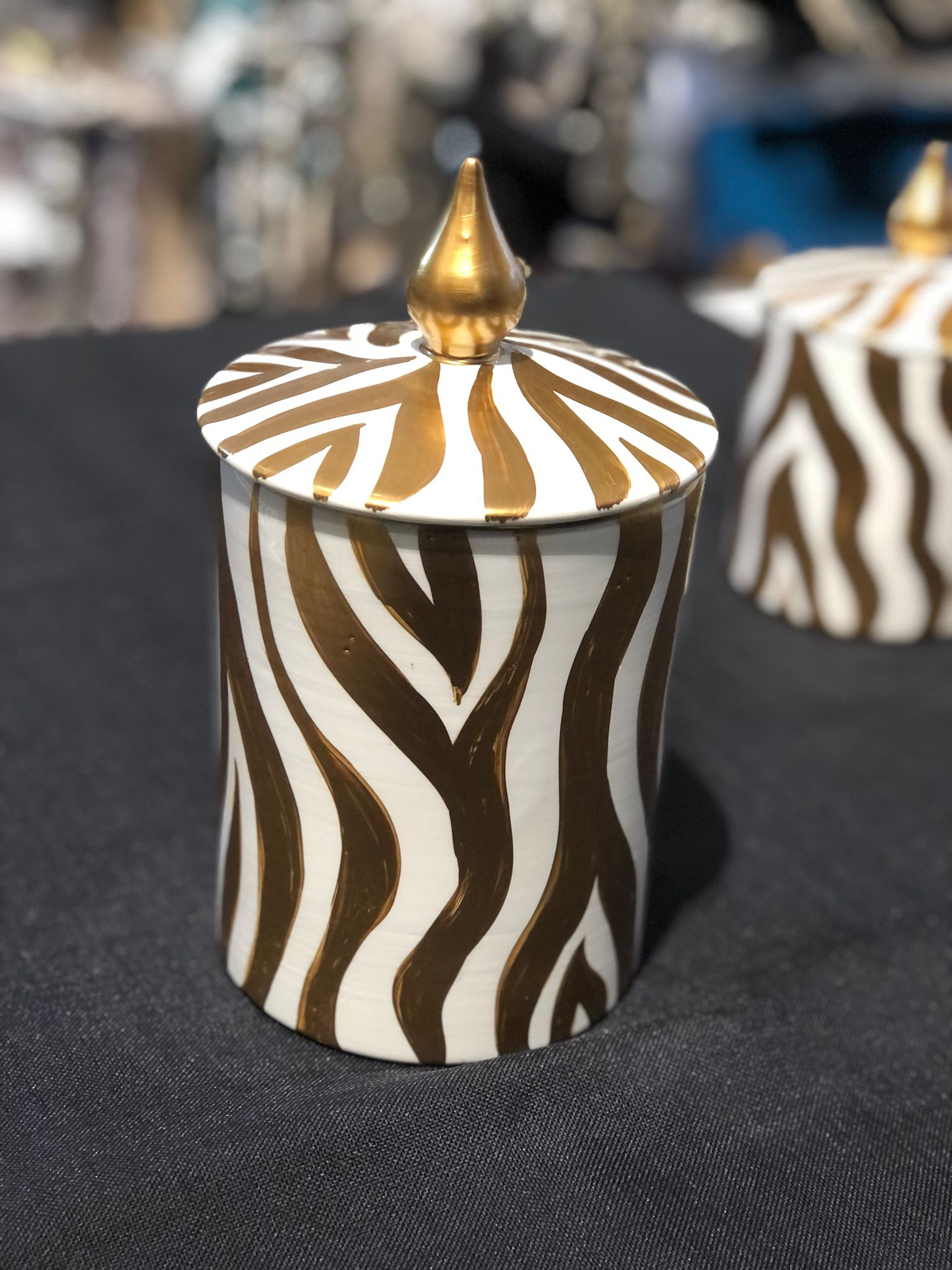 Zebra Desenli Silindir Küp Orta